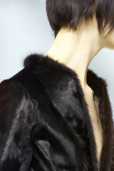 Look 16
